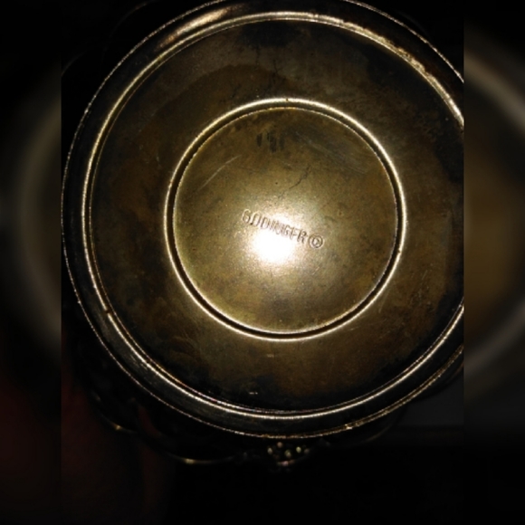 Godinger vintage silverplate grape wire basket. - Picture 6 of 8